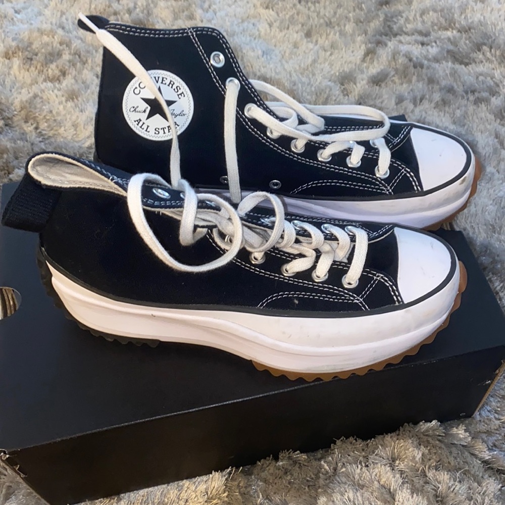 Converse Black Runstar Sneaker